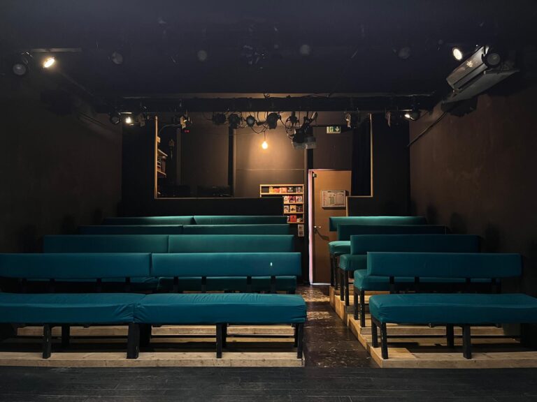 BB_theatre4